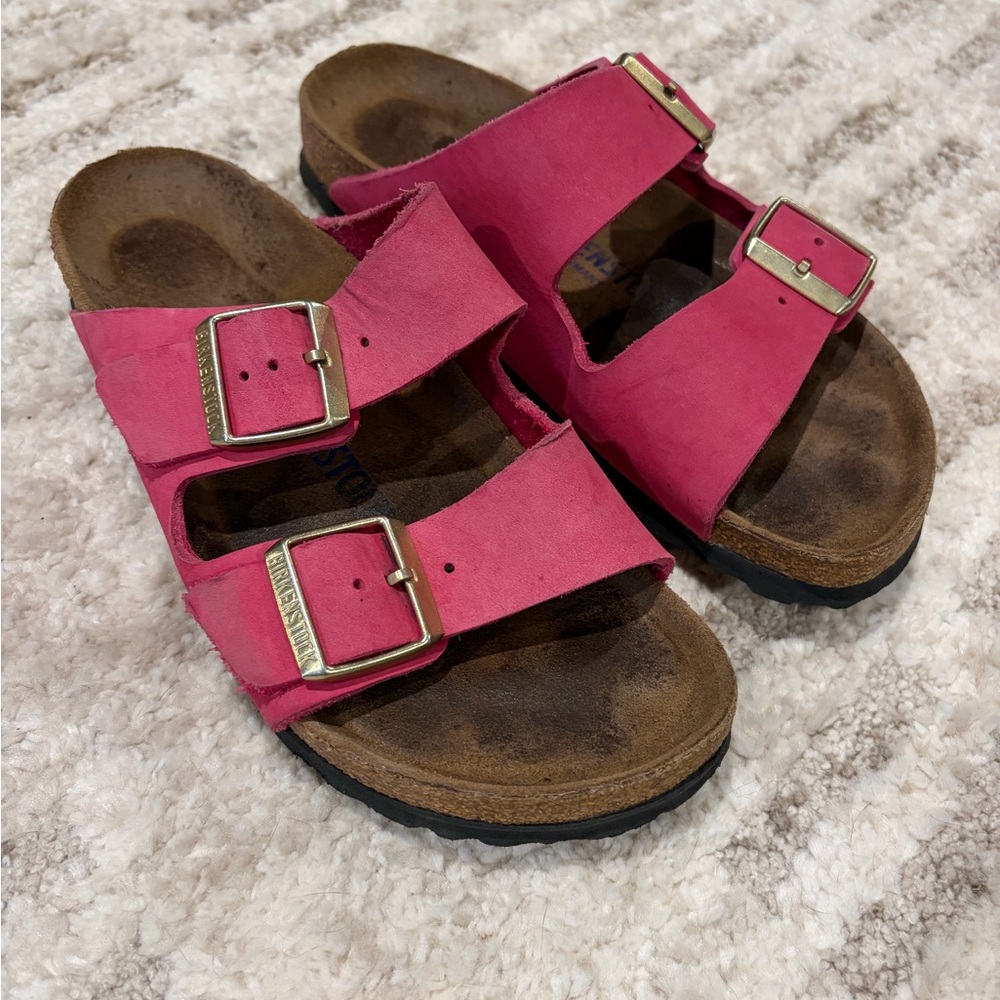 Birkenstock Women’s Pink Arizona Soft Footbed Sandals